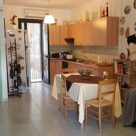 Francesca Per Soggiorni Al Mare Villa Specchiolla